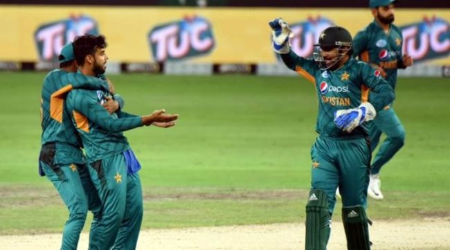 Pakistan extend unbeaten run