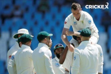 Shaun Pollock congratulates record-breaking Dale Steyn